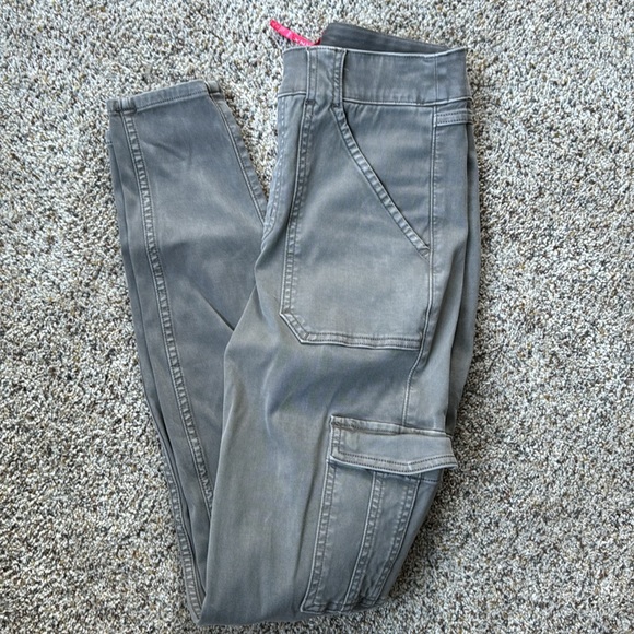 Spanx Stretch Twill Ankle Cargo pant — tall - Picture 5 of 5